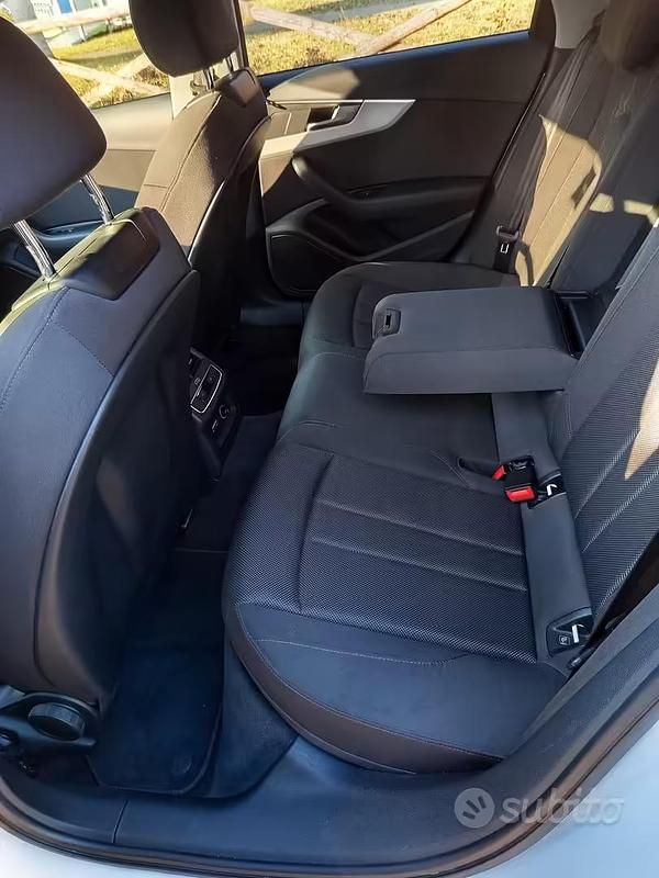 Usata Audi A4 150 CV (110 kW) 2018 Bianco Station wagon