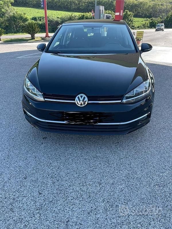 Nero Usata 2021 VW Golf Tre volumi | 12.900 € (Super prezzo) - Immagine 1/4