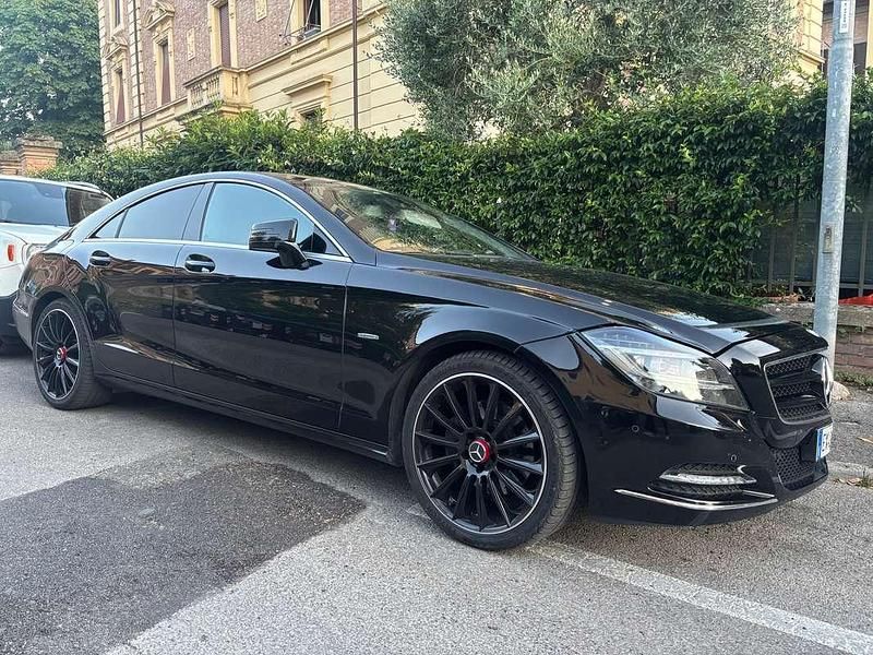 Nero Usata 2013 Mercedes CLS350 Tre volumi | 17.600 € (Cara) - Immagine 1/4