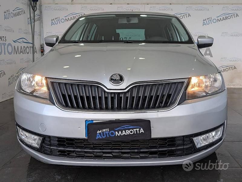 Usata Skoda Rapid Executive 90 CV (66 kW) 2015 Grigio Utilitaria
