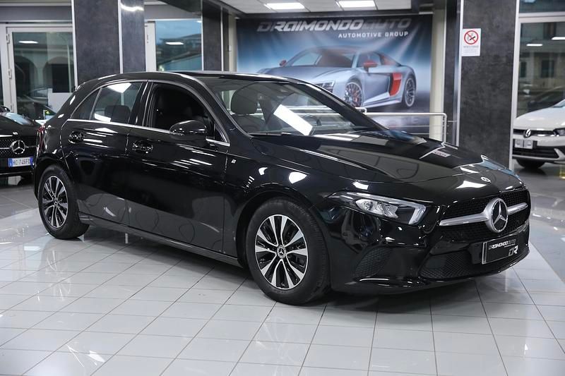 Usata Mercedes A180 Business 116 CV (85 kW) 2020 Nero Berlina