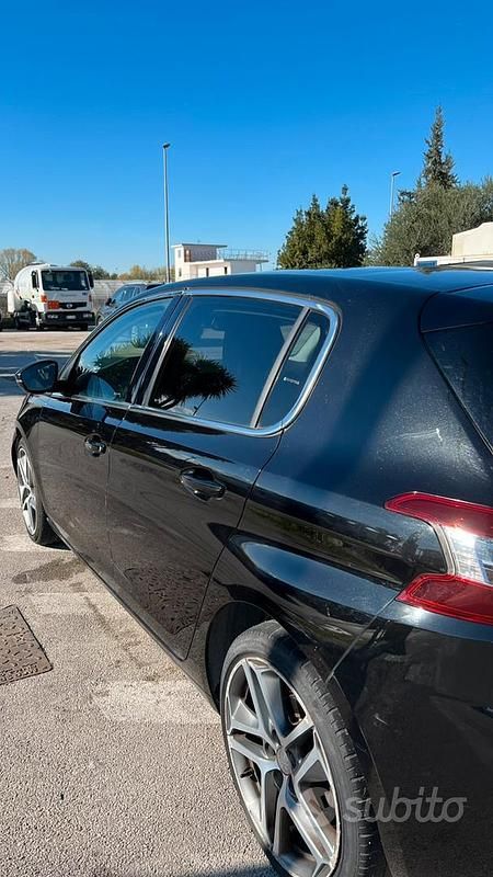 Usata Peugeot 308 Allure 120 CV (88 kW) 2015 Nero Berlina