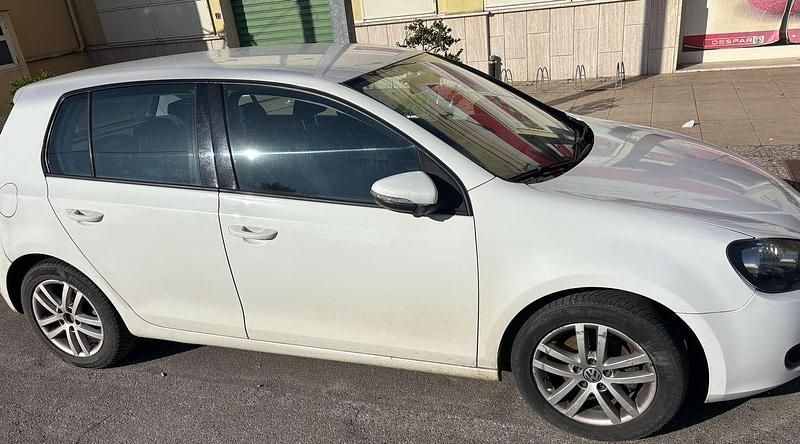 Usata VW Golf VII Comfortline 105 CV (77 kW) 2012 Bianco Berlina