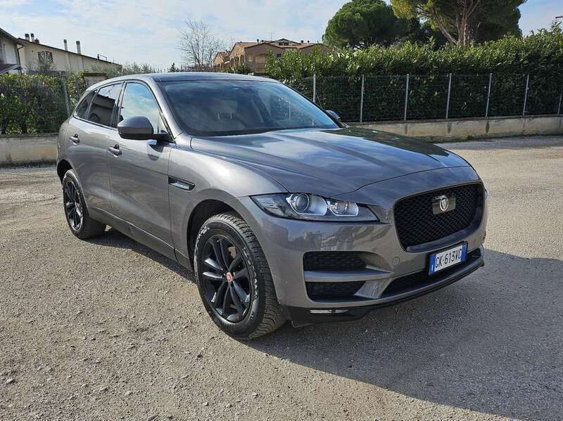 Grigio Usata 2018 Jaguar F-Pace Portfolio SUV | 13.990 € (Super prezzo) - Immagine 1/4