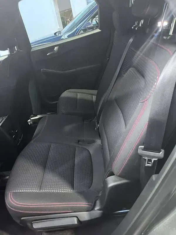 Usata Ford Kuga ST-Line X 190 CV (139 kW) 2021 Grigio SUV