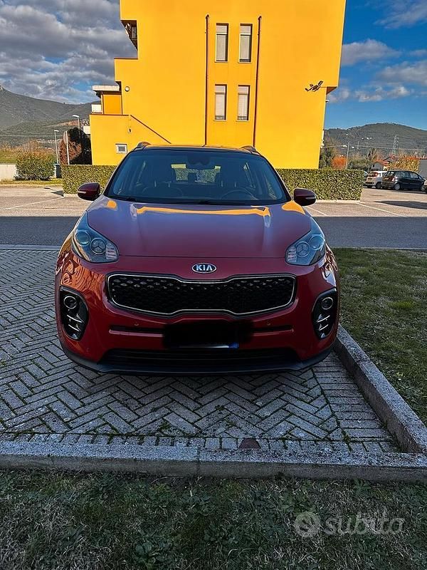 Usata Kia Sportage 141 CV (103 kW) 2017 Rosso SUV