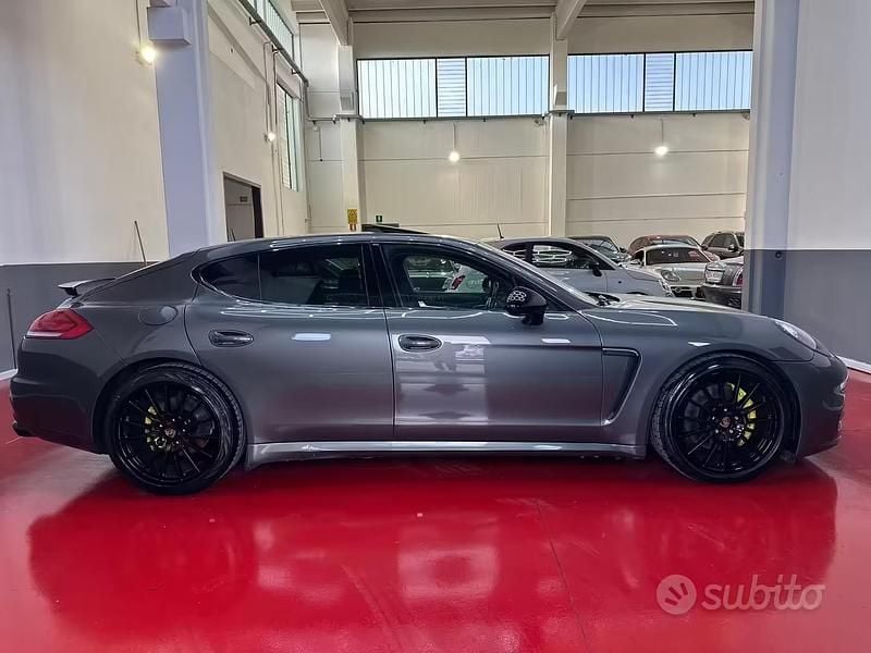 Usata Porsche Panamera Edition 300 CV (220 kW) 2016 Grigio Utilitaria
