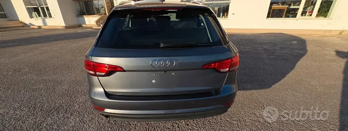 Usata Audi A4 150 CV (110 kW) 2017 Grigio Station wagon