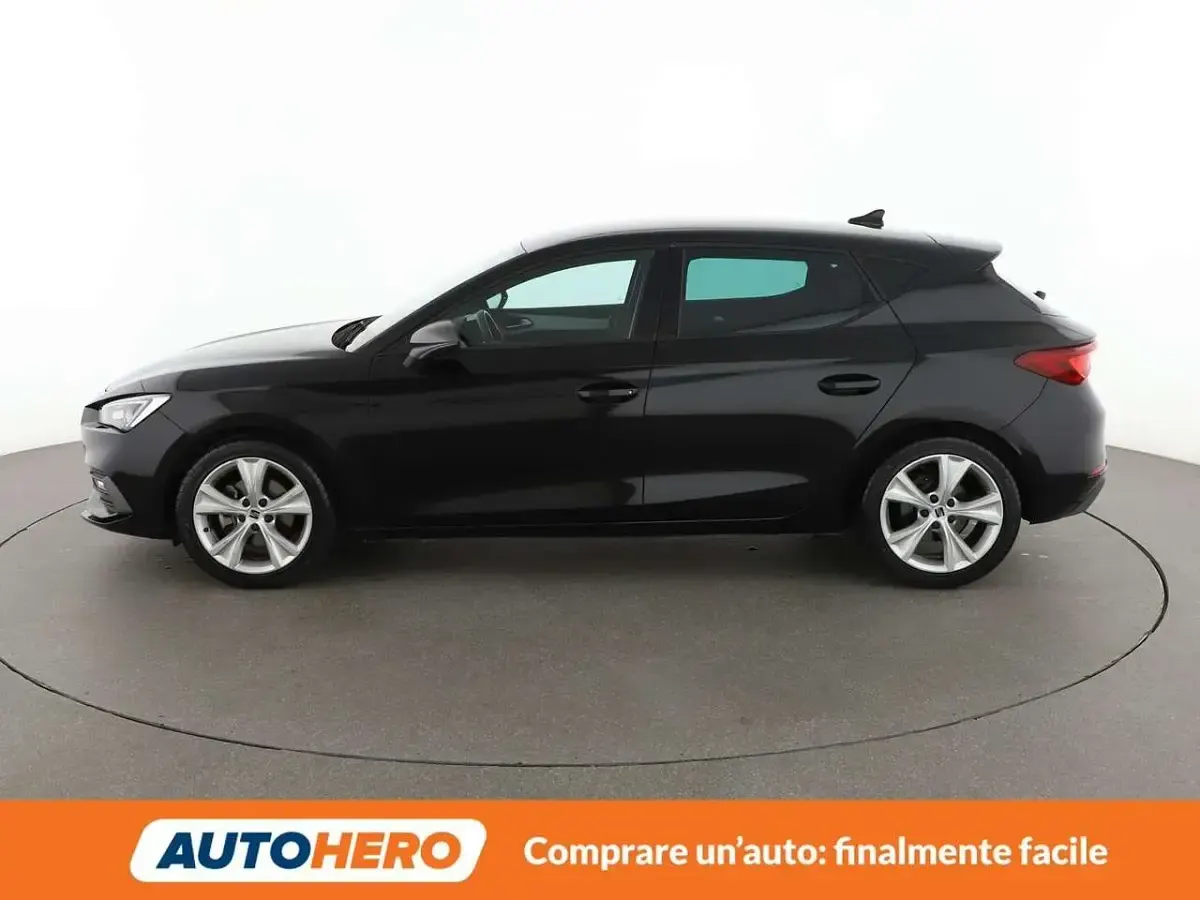 Usata Seat Leon FR 110 CV (80 kW) 2021 Nero Utilitaria