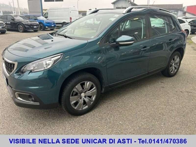 Verde Usata 2019 Peugeot 2008 Allure SUV | 13.000 € (Buon prezzo) - Immagine 1/4