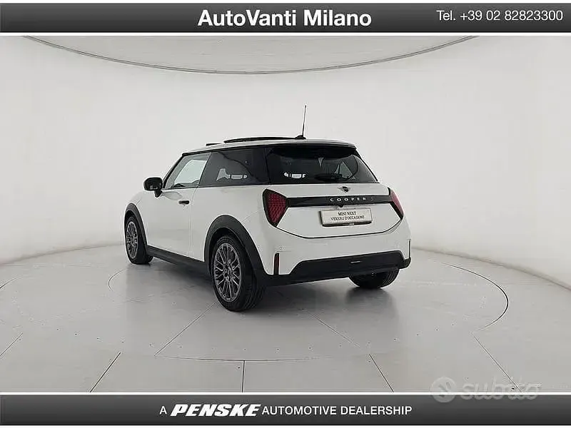 Usata Mini Cooper Classic 150 kW (204 CV) 2025 Bianco Utilitaria