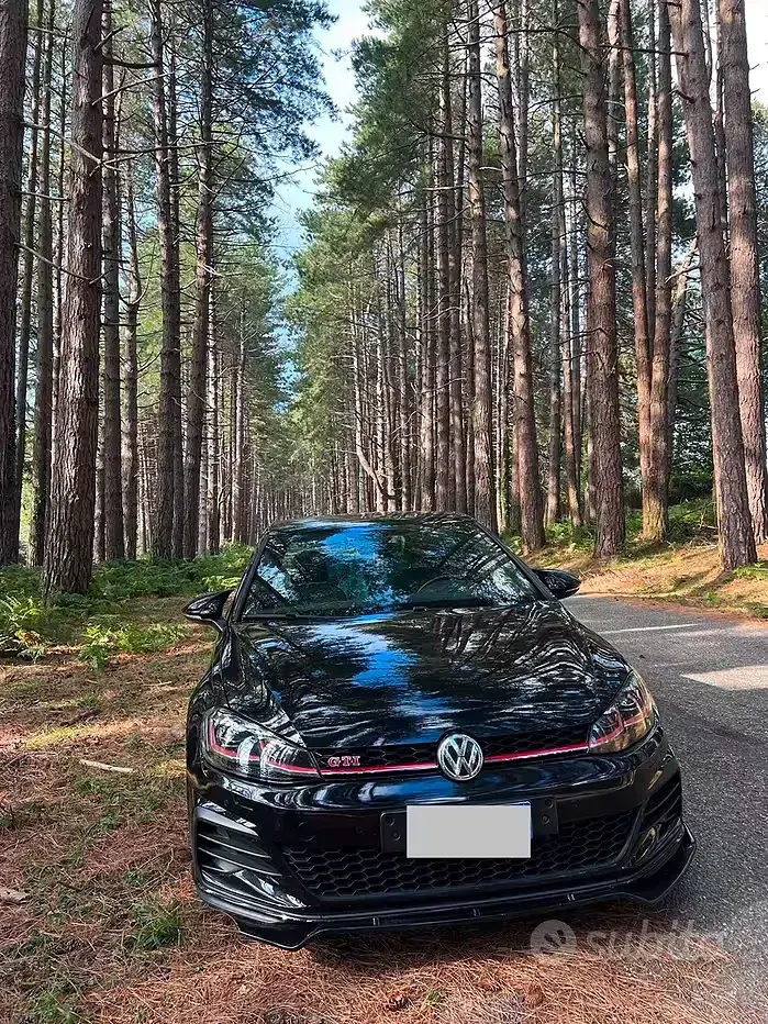 Usata VW Golf VIII GTI 245 CV (180 kW) 2023 Nero Berlina