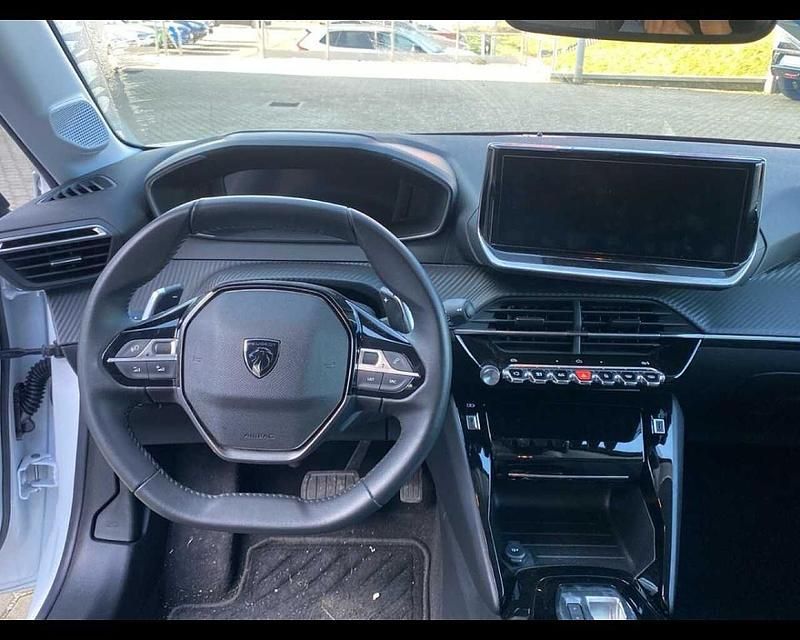 Usata Peugeot 208 Allure 110 CV (80 kW) 2025 Bianco Utilitaria