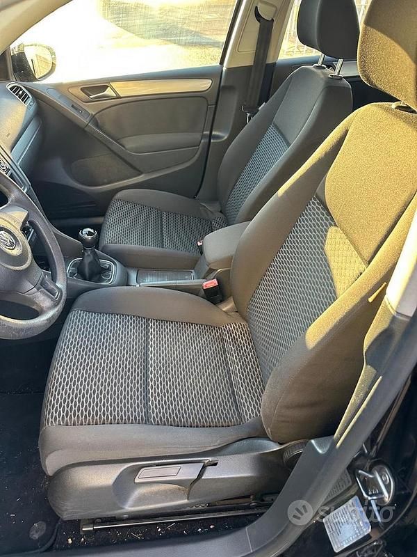 Usata VW Golf 105 CV (77 kW) 2010 Nero Berlina