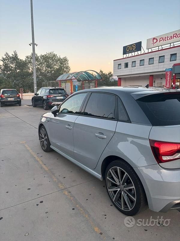 Usata Audi A1 S-Line 90 CV (66 kW) 2018 Grigio Utilitaria