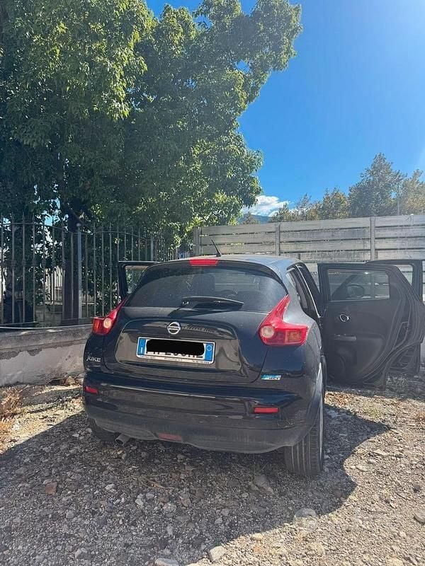 Nero Usata 2011 Nissan Juke Tekna SUV | 5000 € (Buon prezzo) - Immagine 1/4