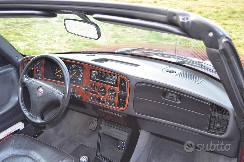 Usata Saab 900 Cabriolet 1993 Rosso Cabrio