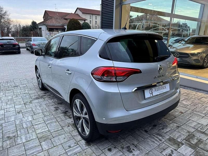 Usata Renault Scénic IV Business 110 CV (80 kW) 2018 Argento Monovolume