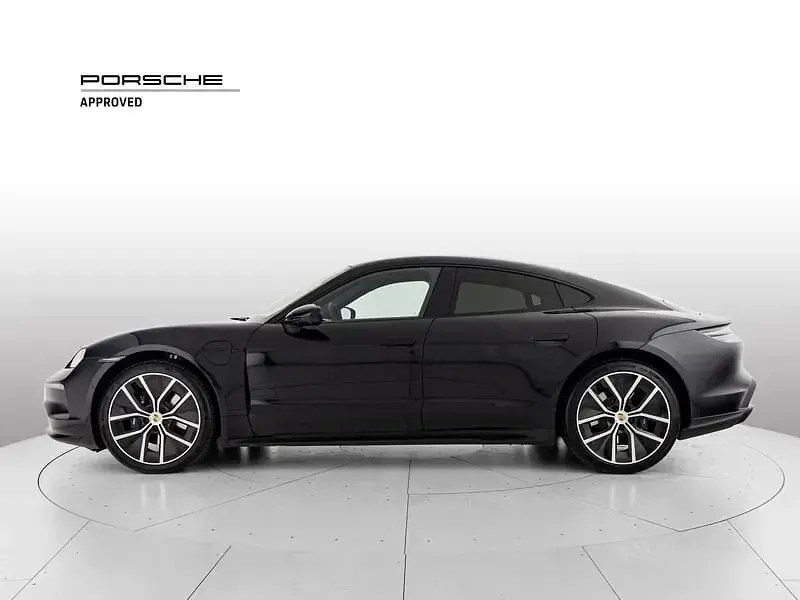 Nuova Porsche Taycan Black Edition 319 kW (435 CV) 2026 Utilitaria