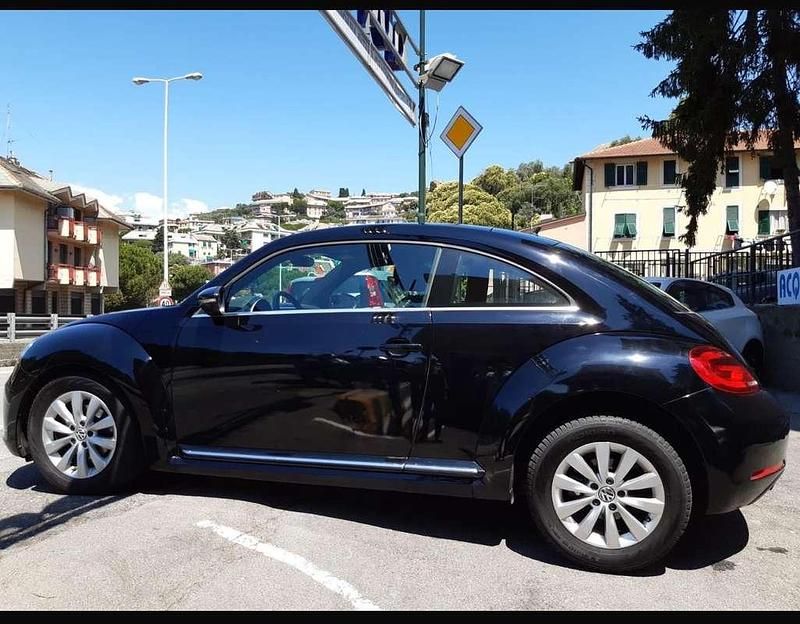 Usata VW Beetle Design 105 CV (77 kW) 2012 Utilitaria