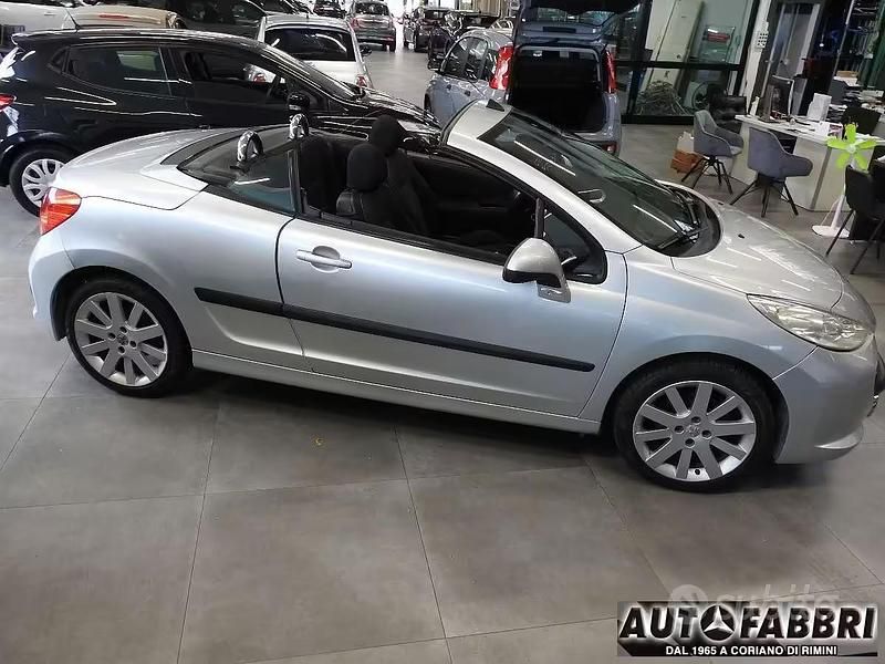 Gebraucht Peugeot 207 CC 110 PS (80 kW) 2008 Cabrio