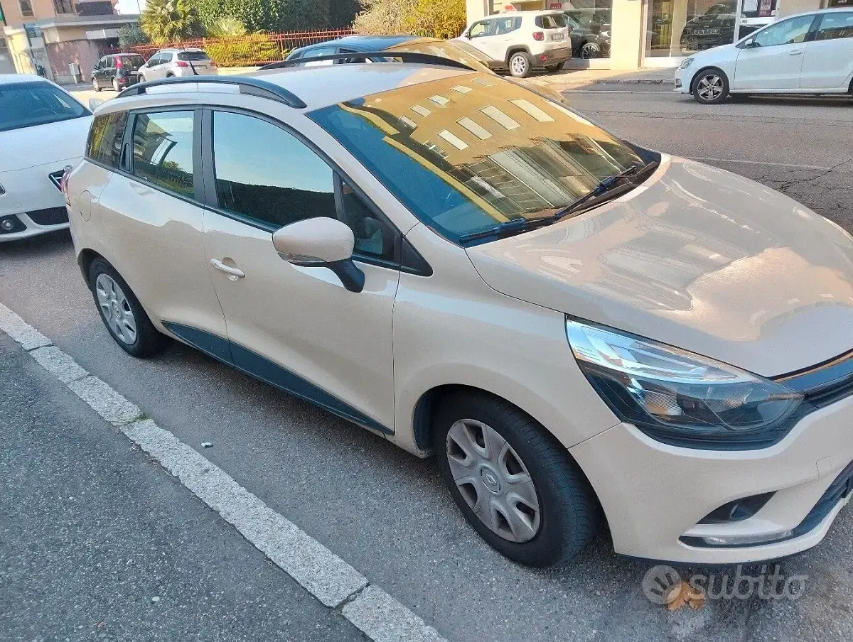 Usata Renault Clio 78 CV (57 kW) 2018 Station wagon