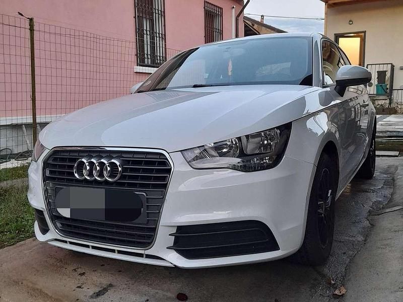Usata Audi A1 Attraction 90 CV (66 kW) 2013 Bianco Utilitaria