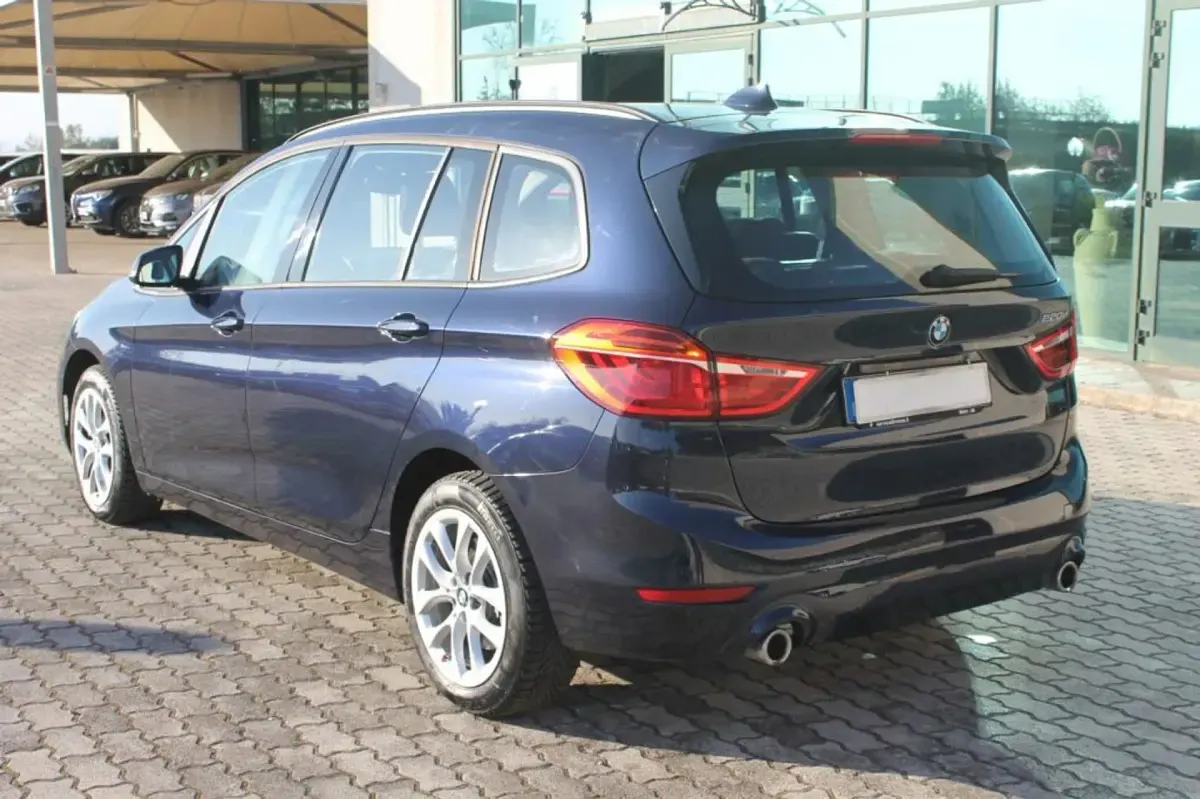 Usata BMW 220 Gran Tourer 190 CV (139 kW) 2019 Blu metallizzato Monovolume