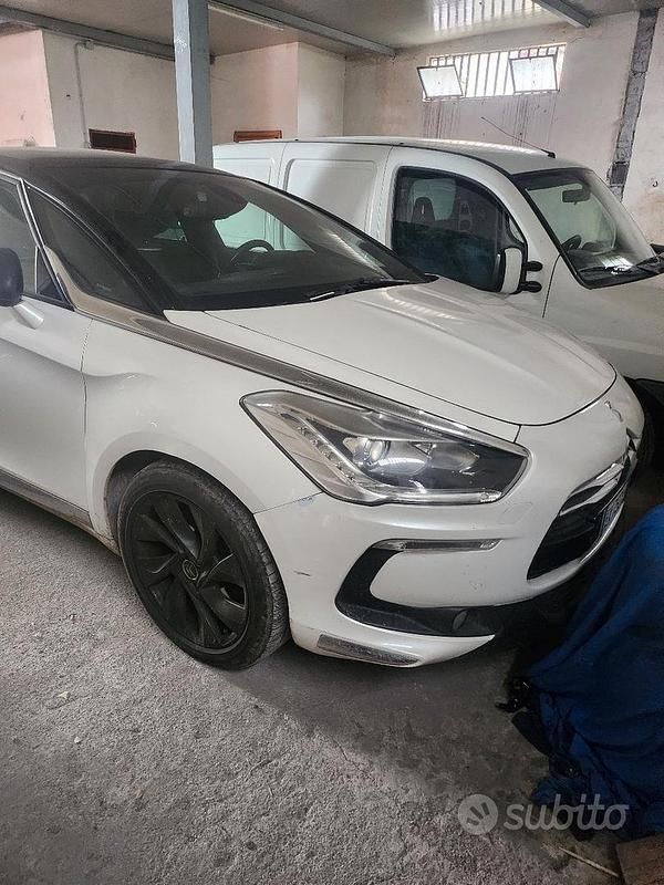 Usata Citroën DS5 163 CV (119 kW) 2013 Bianco Utilitaria