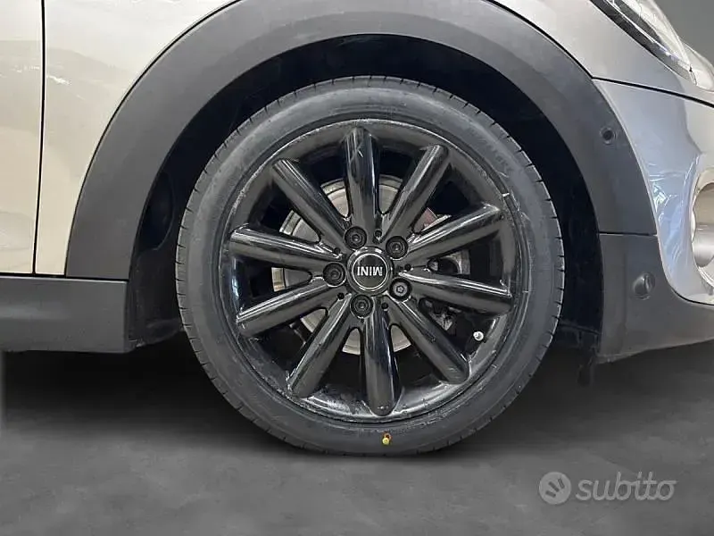 Usata Mini Cooper 136 CV (100 kW) 2019 Grigio Utilitaria