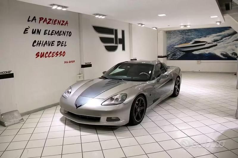 Usata Corvette C6 505 CV (371 kW) 2006 Grigio chiaro Coupé