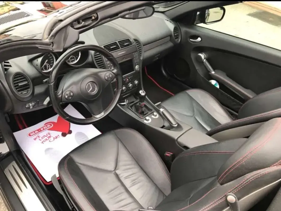 Usata Mercedes SLK200 184 CV (135 kW) 2010 Nero Cabrio