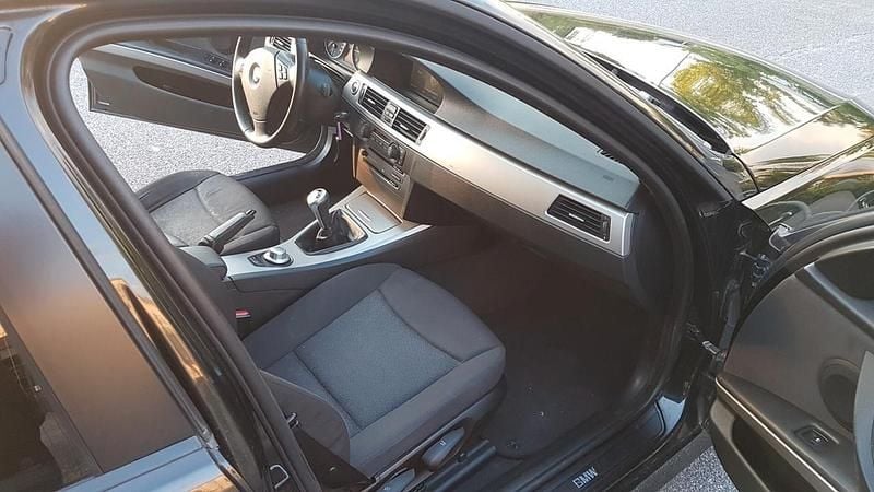 Usata BMW 320 M Sport 163 CV (119 kW) 2005 Nero Station wagon