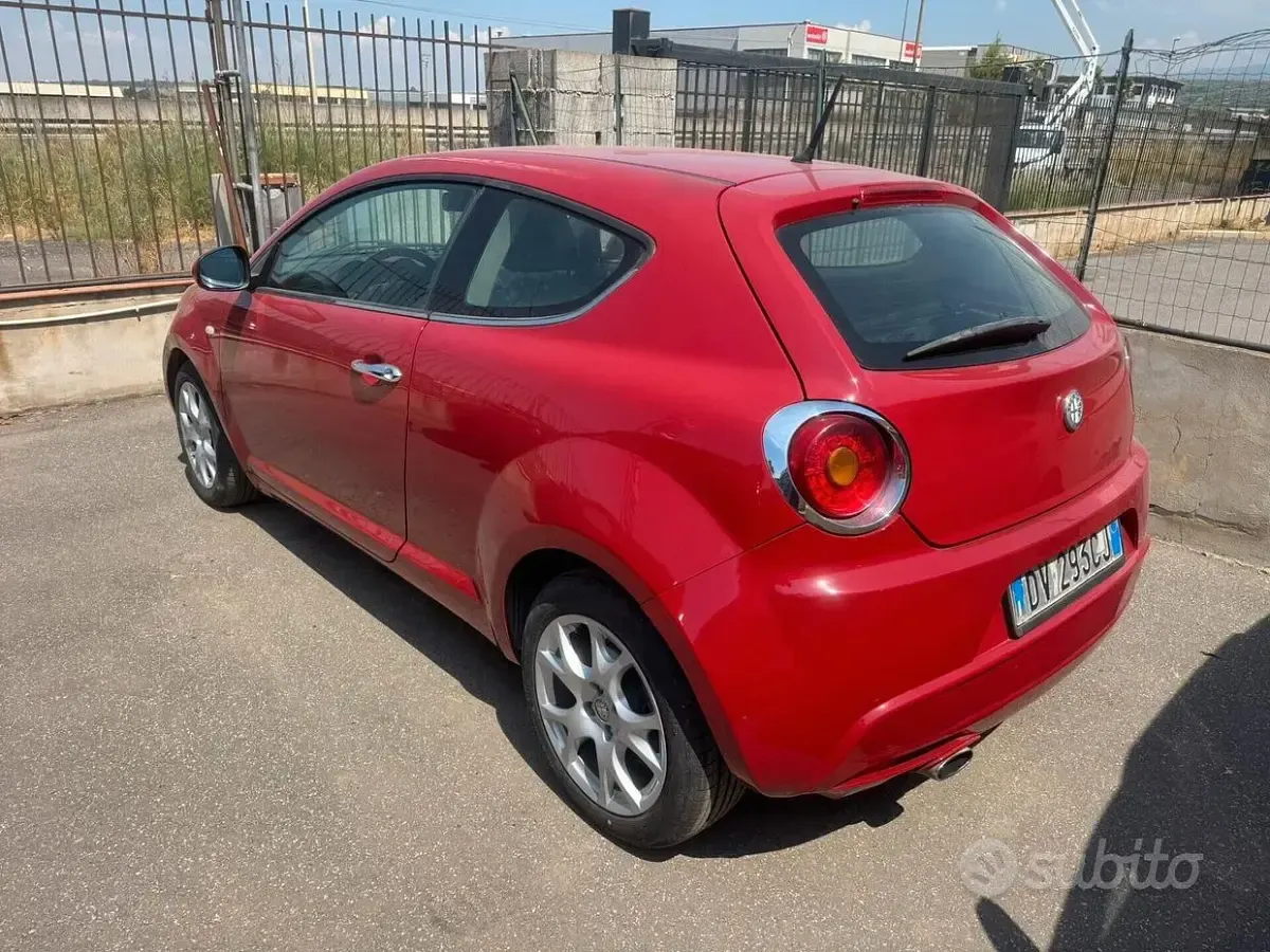 Usata Alfa Romeo MiTo Distinctive 120 CV (88 kW) 2009 Rosso Utilitaria