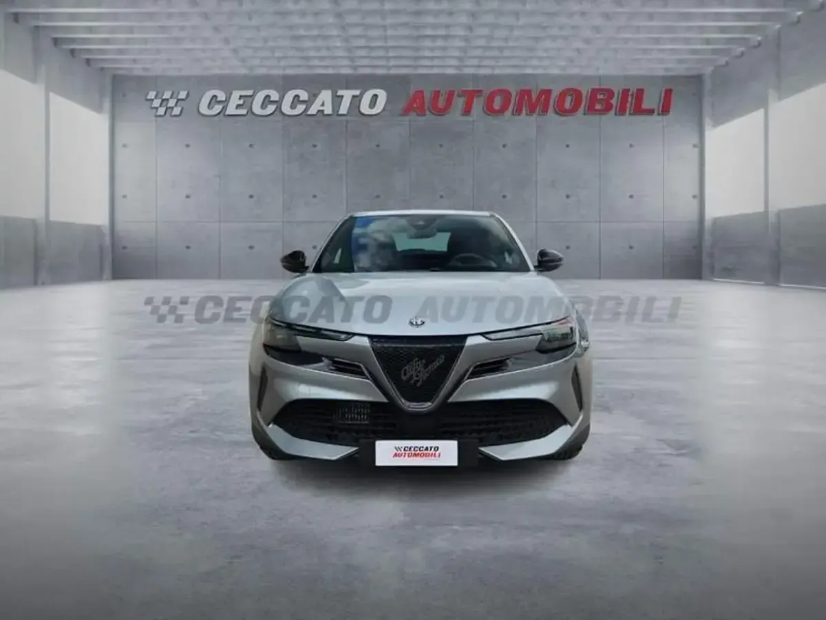 Usata Alfa Romeo GT Junior 145 CV (106 kW) 2025 Grigio SUV