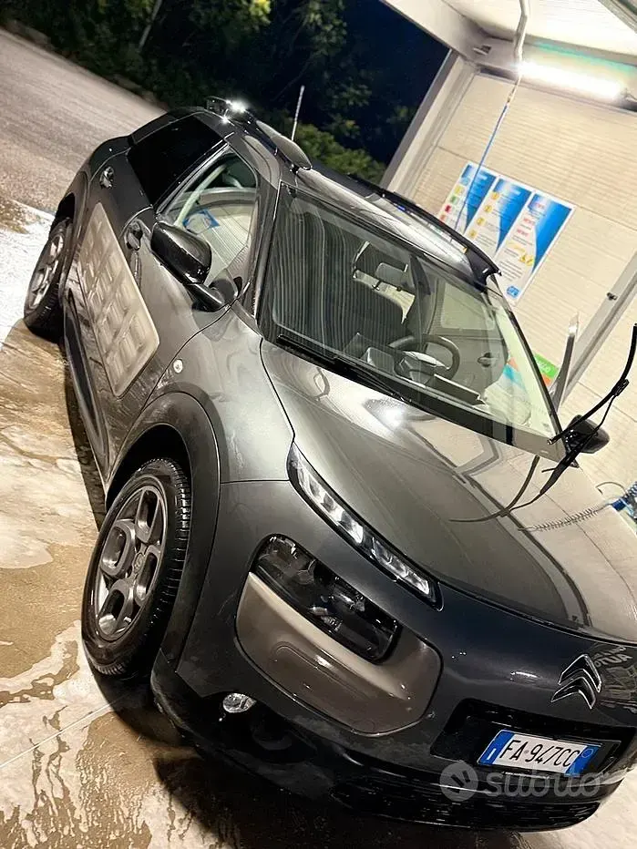 Usata Citroën C4 Cactus 99 CV (72 kW) 2015 Grigio Utilitaria