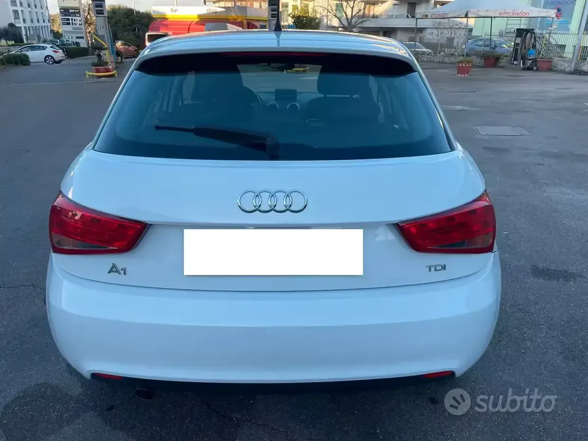 Usata Audi A1 90 CV (66 kW) 2014 Bianco Utilitaria
