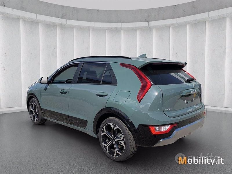 Nuova Kia Niro Style 184 CV (135 kW) 2025 Verde SUV