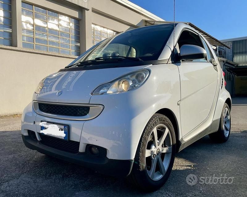 Usata Smart ForTwo Coupé 54 CV (39 kW) 2010 Bianco Coupé