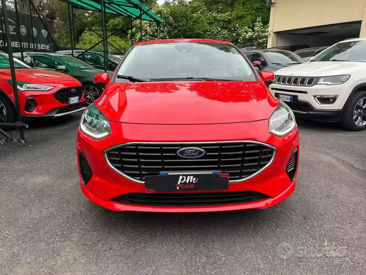 Gebraucht Ford Fiesta Titanium 75 PS (55 kW) 2022 Rot Kleinwagen