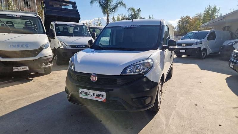 Usata Fiat Doblò 95 CV (69 kW) 2019 Bianco Monovolume