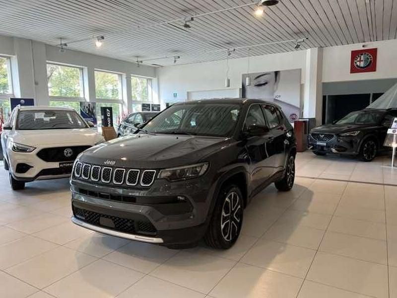 Grigio moda Nuova 2025 Jeep Compass Altitude SUV | 30.740 € - Immagine 1/4