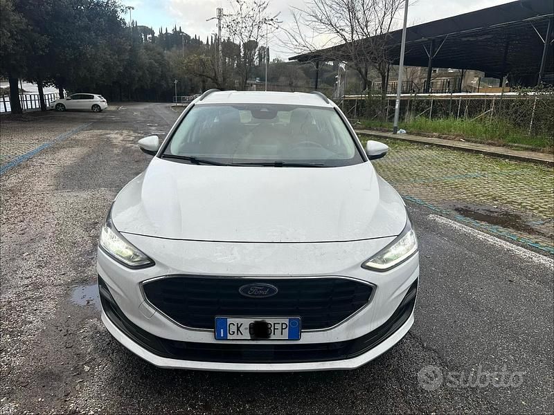 Usata Ford Focus 120 CV (88 kW) 2022 Bianco Station wagon