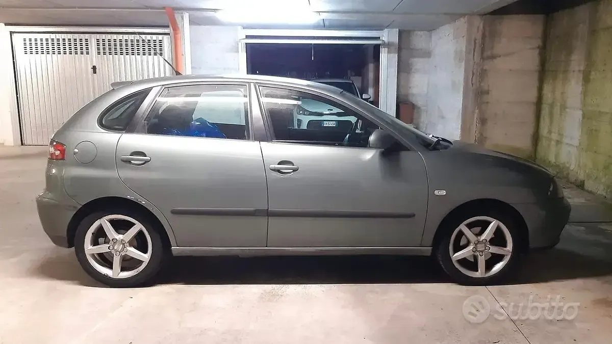 Usata Seat Ibiza 75 CV (55 kW) 2002 Utilitaria