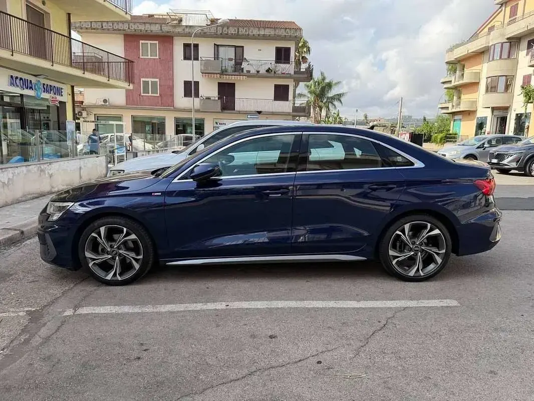 Usata Audi A3 Advanced 150 CV (110 kW) 2022 Blu/azzurro Berlina