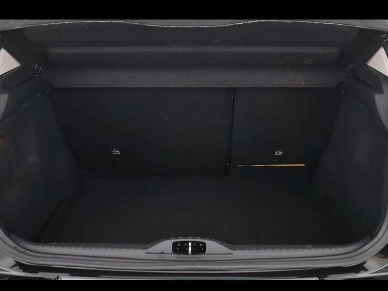 Nero Usata 2022 Citroën C3 Feel Tre volumi | 12.000 € (Ottimo prezzo) - Immagine 1/4