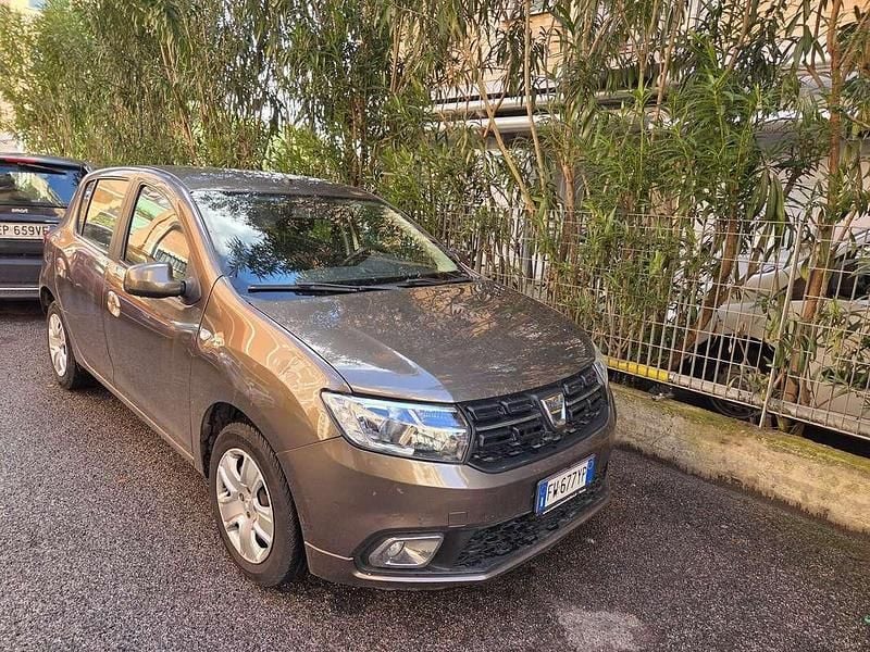 Usata Dacia Sandero 73 CV (53 kW) 2019 Marrone Berlina