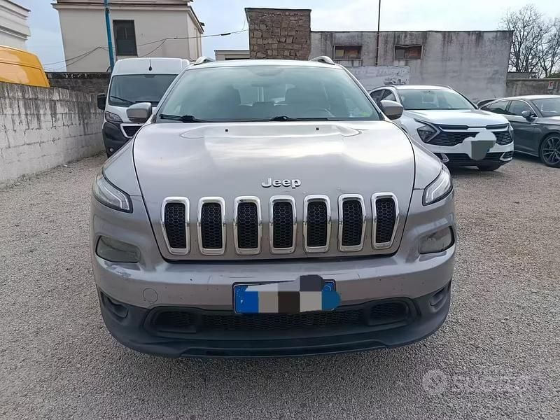 Usata Jeep Cherokee Longitude 140 CV (102 kW) 2015 Grigio SUV