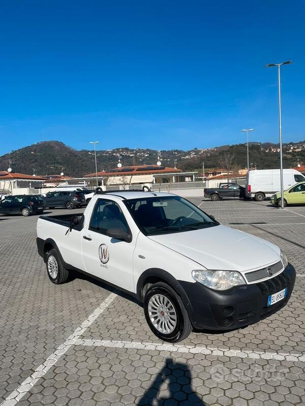 Usato 2009 Fiat Strada Diesel (11.000 €)
