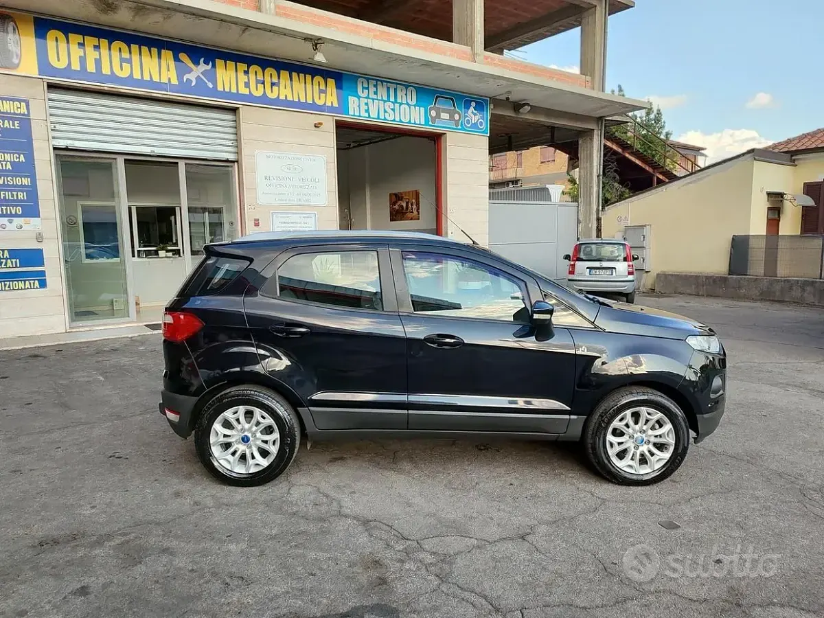 Usata Ford Ecosport 95 CV (69 kW) 2016 Nero SUV
